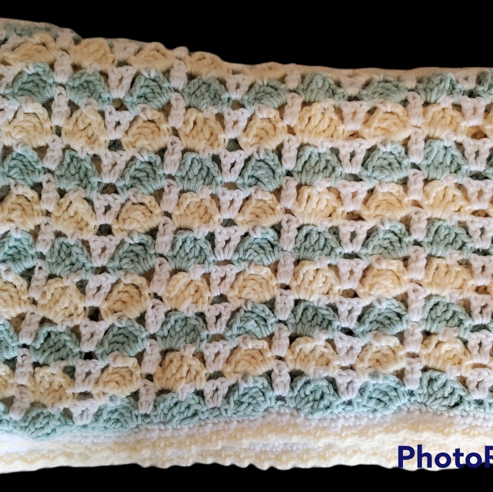 Handmade Crochet Afghan Blanket Lap Baby Yellow Green 50"x40"